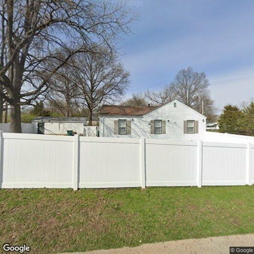 7808 Madison Dr, Hanley Hills, MO 63133 House for Rent in Hanley