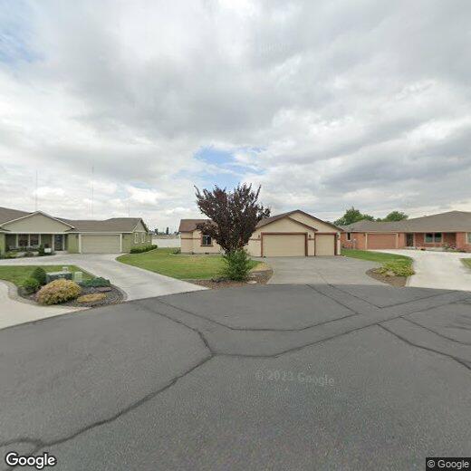 Primary Photo - 11 Blue Star Ct
