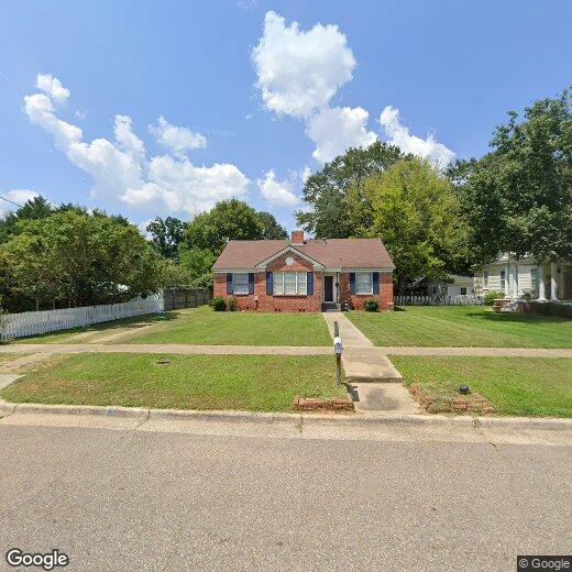 107 E Tallassee St, Wetumpka, AL 36092 House Rental in Wetumpka, AL