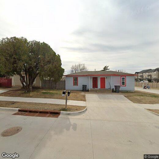 Primary Photo - 2016 SW C Ave