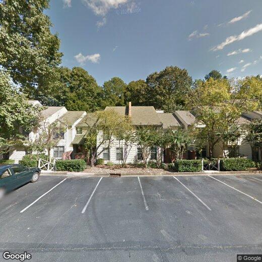 Foto principal - 104 Oak Hollow Ct