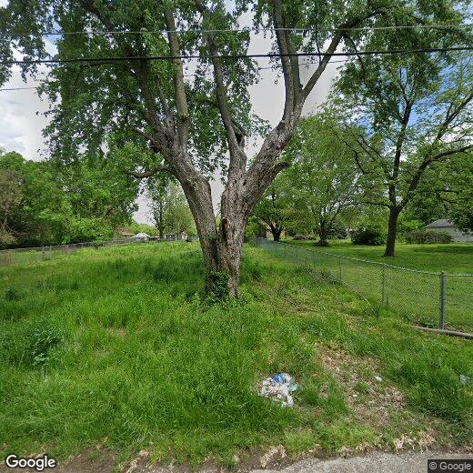 Primary Photo - 2084 N Roosevelt Ave