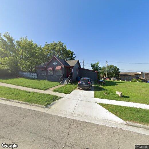 Primary Photo - 321 W Pacific St