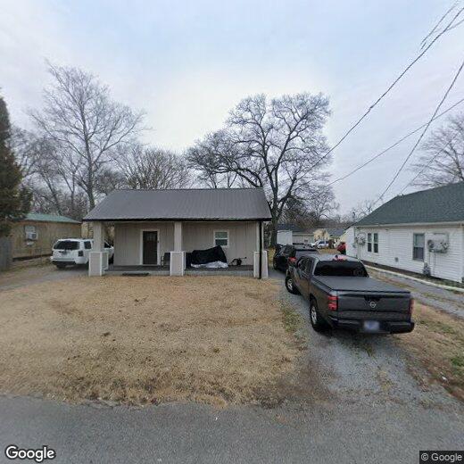 Foto principal - 317 Cemetery Ave