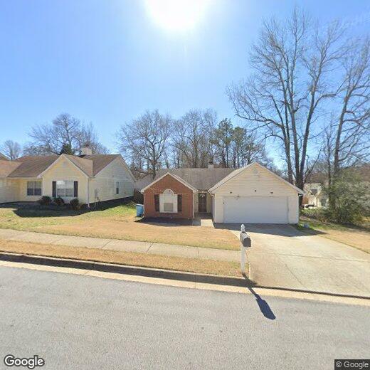 Foto principal - 3 Bedroom Pet-Friendly Home in McDonough, ...