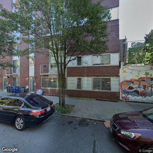 Primary Photo - 160 Scholes St