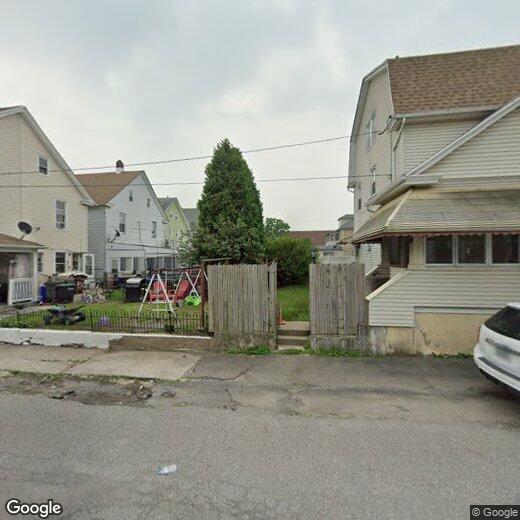Primary Photo - 594 Grant St
