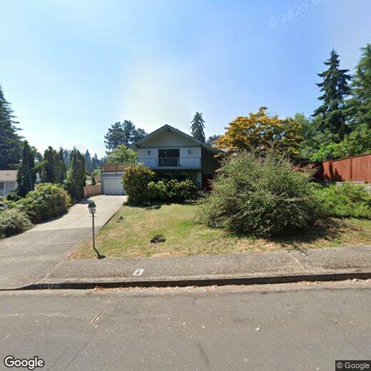 4 br, 2.5 bath House 2350 West 23rd Place House Rental in Eugene