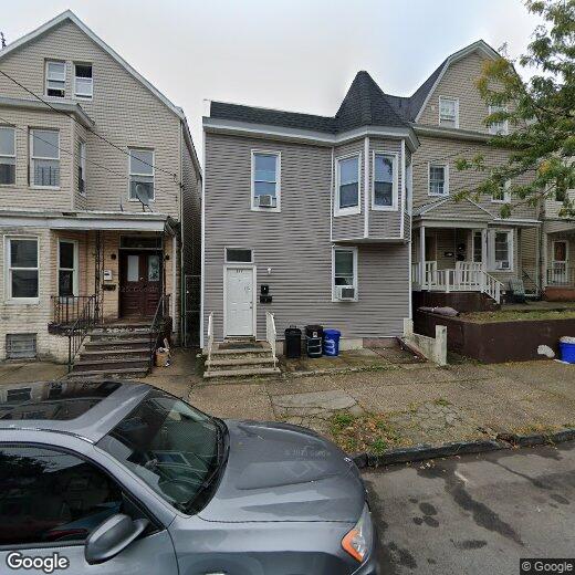 Primary Photo - 177 Parker St