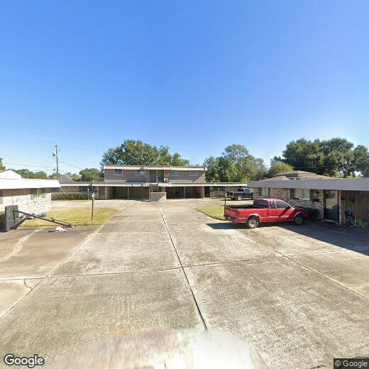 2/1 in Groves PNGISD Apartment for Rent in Groves, TX