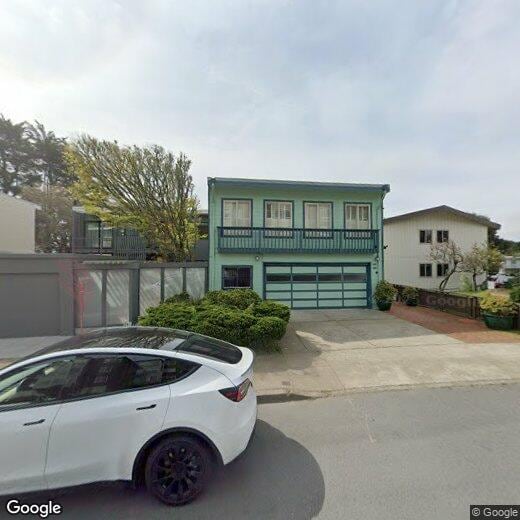 Foto principal - Diamond Heights: Light-Filled Apartment wi...