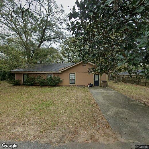 Primary Photo - 2209 Hillcrest Rd