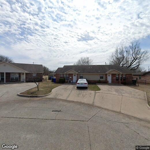 826 Russell Cir, Norman, OK 73071 Townhome Rentals in Norman OK