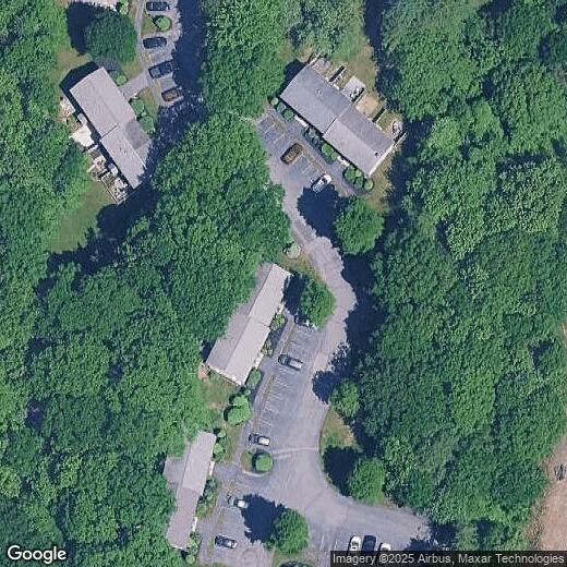 Primary Photo - 21 Jamestown Ct