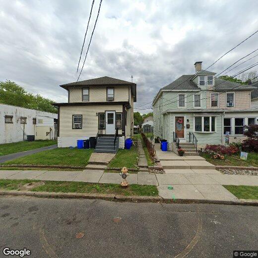 108 S Warner St, Woodbury, NJ 08096 Apartment for Rent in Woodbury