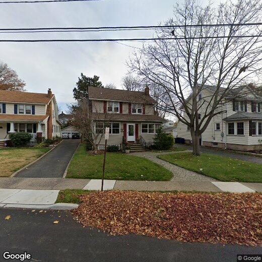 Foto principal - 143 Parmelee Ave