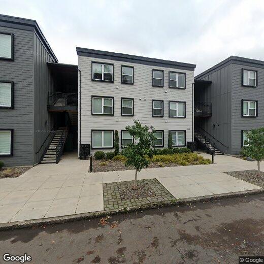 Primary Photo - 1415 N Dekum St
