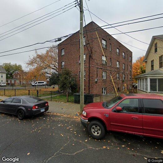 305 Parrott Ave Unit 3C, Bridgeport, CT 06606 Room for Rent in