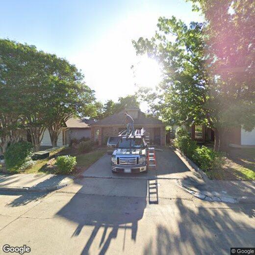 Foto principal - 5400 Village Green Dr