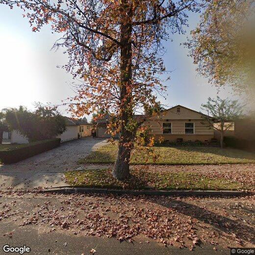 Primary Photo - 2941 Grayburn St