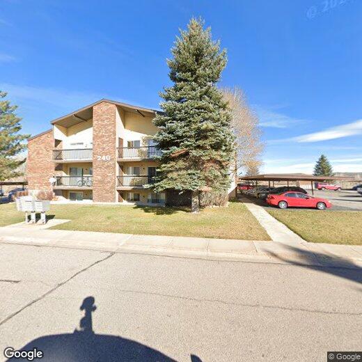 Foto principal - 240 S Valley Dr