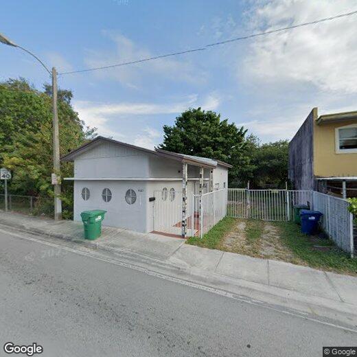 Foto principal - 6027 NW 22nd Ave