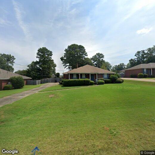 Primary Photo - 125 Lakeshore Dr