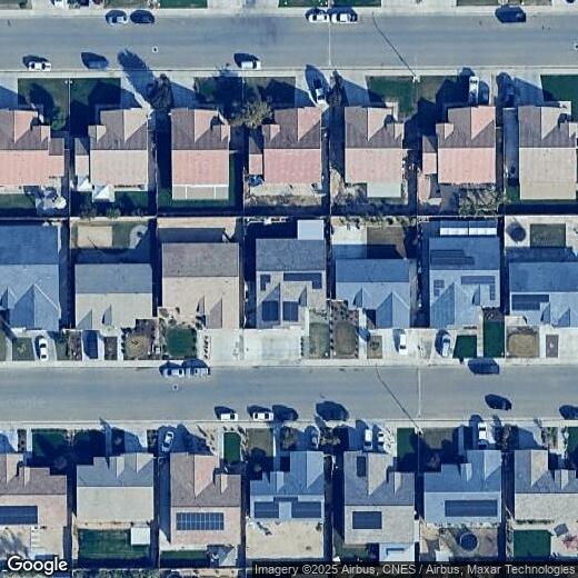 Primary Photo - Lovely 4 bedroom 2 bath