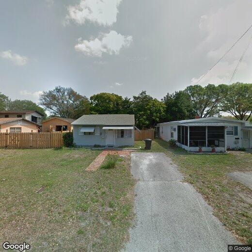 Foto principal - 3827 47th St N