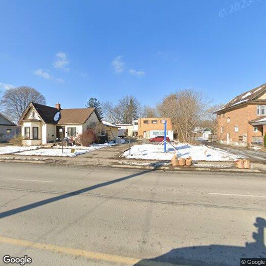 202 Dunlop St W, Barrie, ON L4N 1B3 House for Rent in Barrie, ON