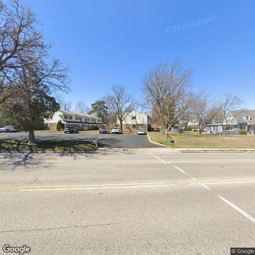Primary Photo - 902 N York Rd
