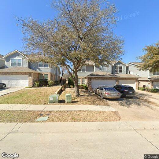 Foto principal - 9829 Castlewood Dr