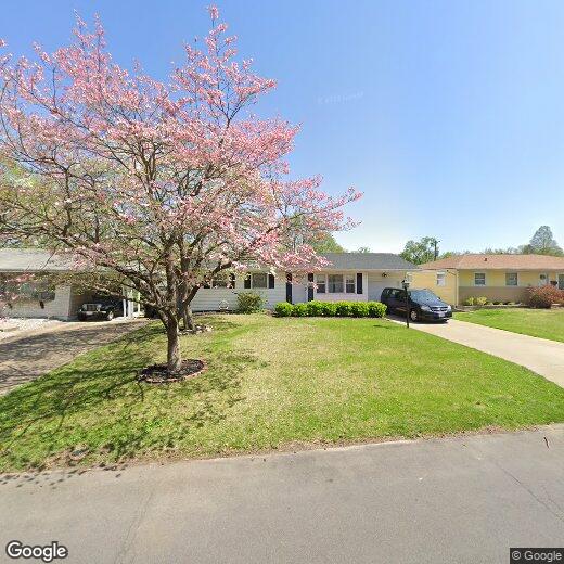 Primary Photo - 30 Manor Dr