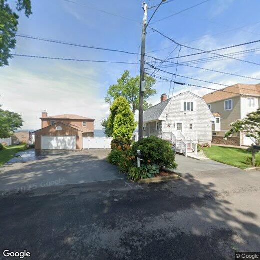 3 Brookwood Rd, Bristol, RI 02809 House Rental in Bristol, RI