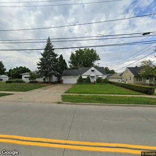Primary Photo - 1042 Lloyd Rd