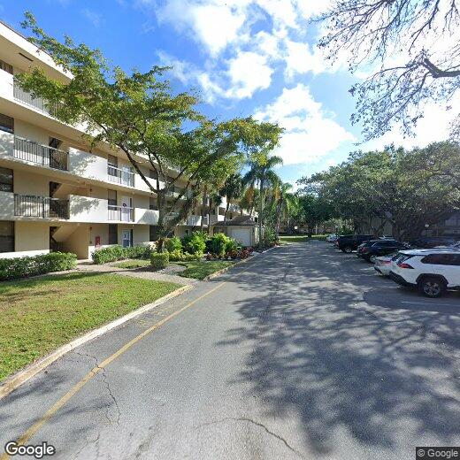 Foto principal - 3150 NW 42nd Ave