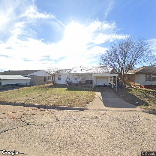 Primary Photo - 2606 NW Bell Ave