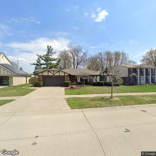 6924 Emerald Shores Dr, Troy, MI 48085 House Rental in Troy, MI