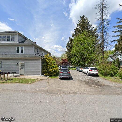 Primary Photo - 1227 N River St