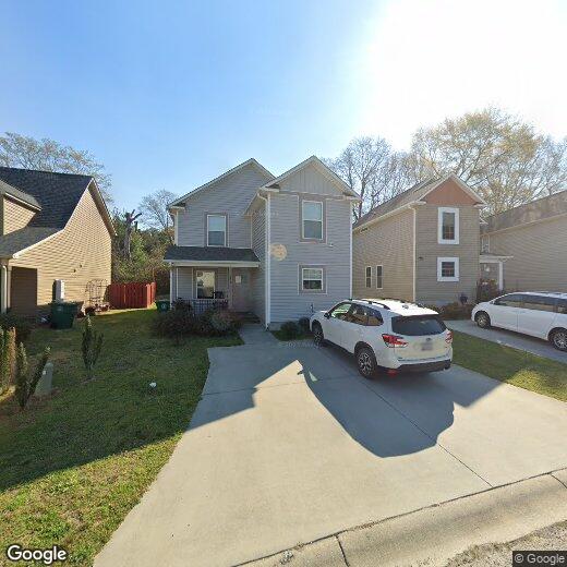 Primary Photo - 121 Crown Ct