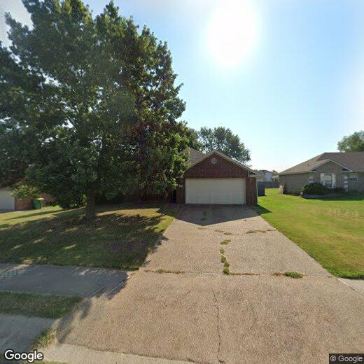 Primary Photo - 195 Hailey Dr