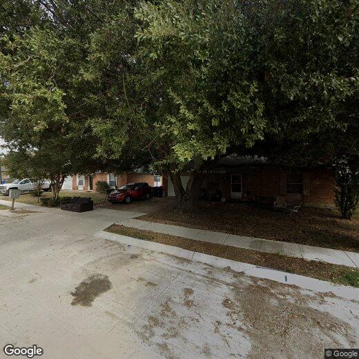 Primary Photo - Beautiful 4-bedroom, 3 bathroom house, 10 ...