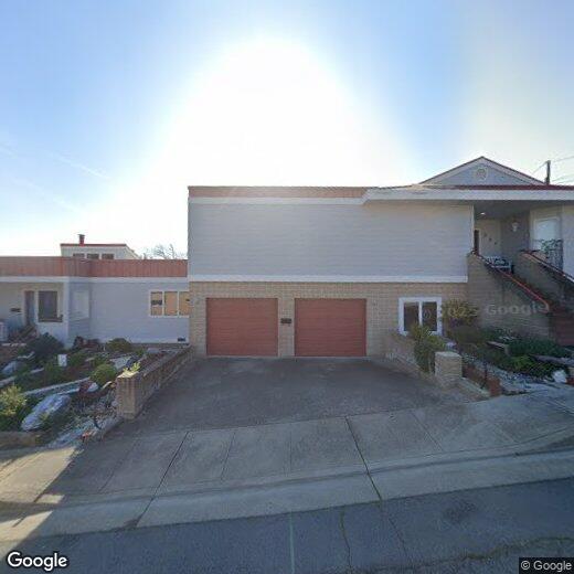 Primary Photo - 315 Riverview St