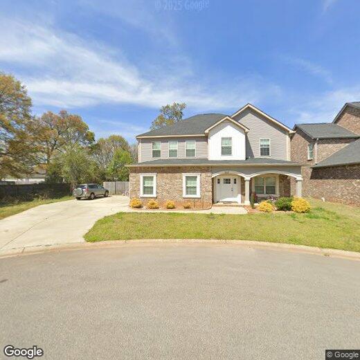 Primary Photo - 207 Legacy Ct