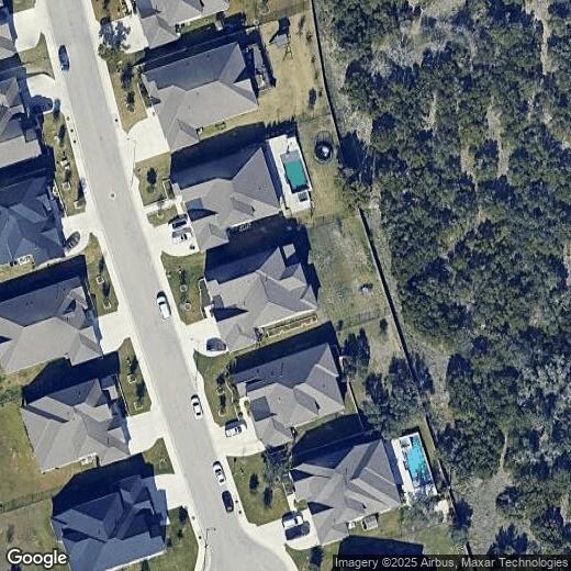 Foto principal - Stunning 4-Bedroom Home with Modern Upgrad...