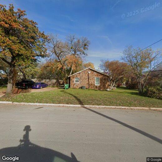 Primary Photo - 1224 Bernard St