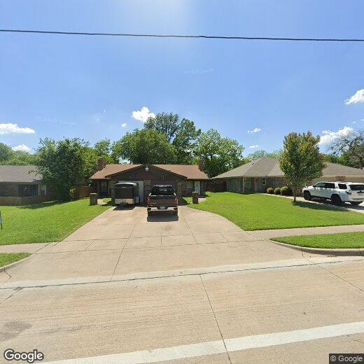 Foto principal - 613 NW Renfro St