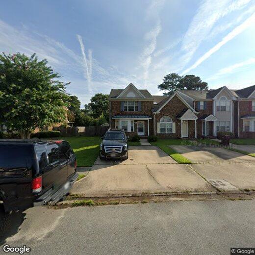 Foto principal - 514 S Lake Cir