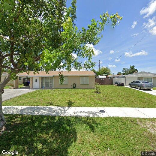 Primary Photo - 4825 SW 21st St