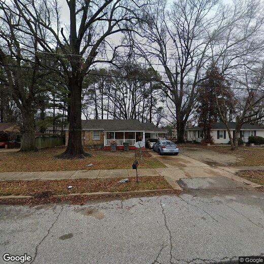 Primary Photo - 1742 Victoria Ave